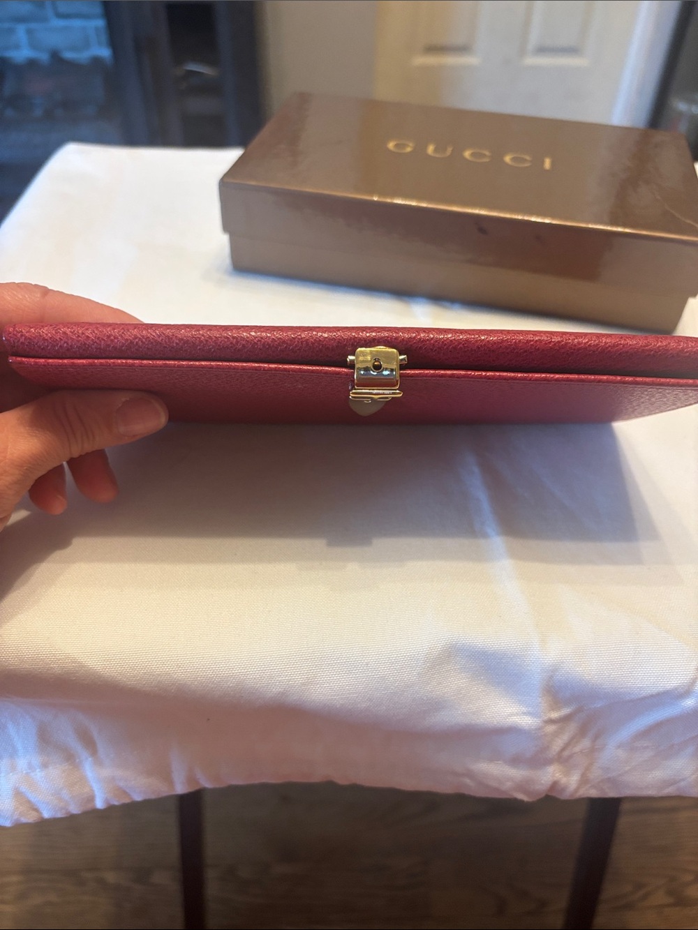 Gucci vintage Red Pebbled Leather Clasp Continental Wallet with box - Picture 14 of 17